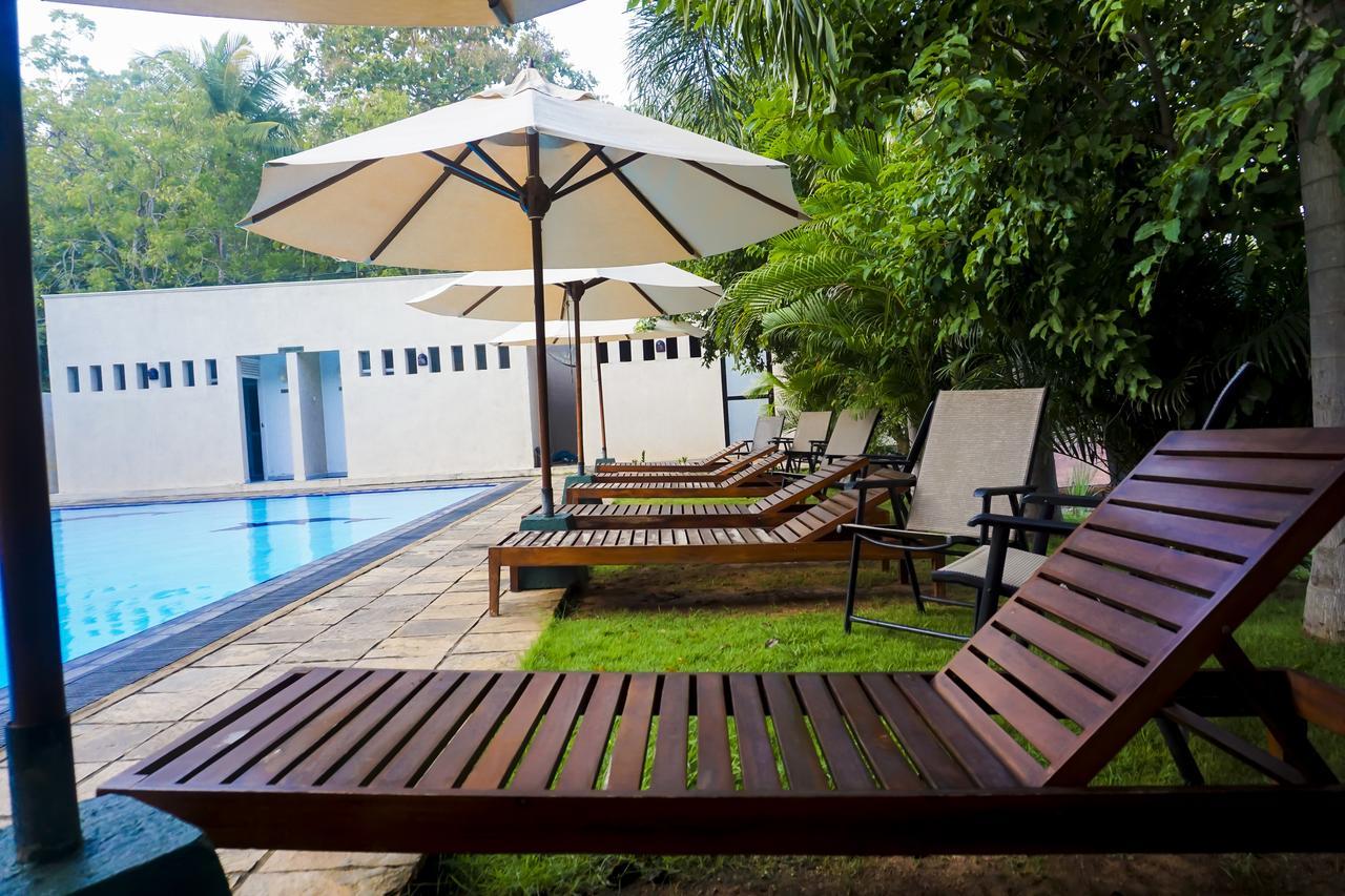 Lavendish Okrin Hotel กตรคาม ภายนอก รูปภาพ