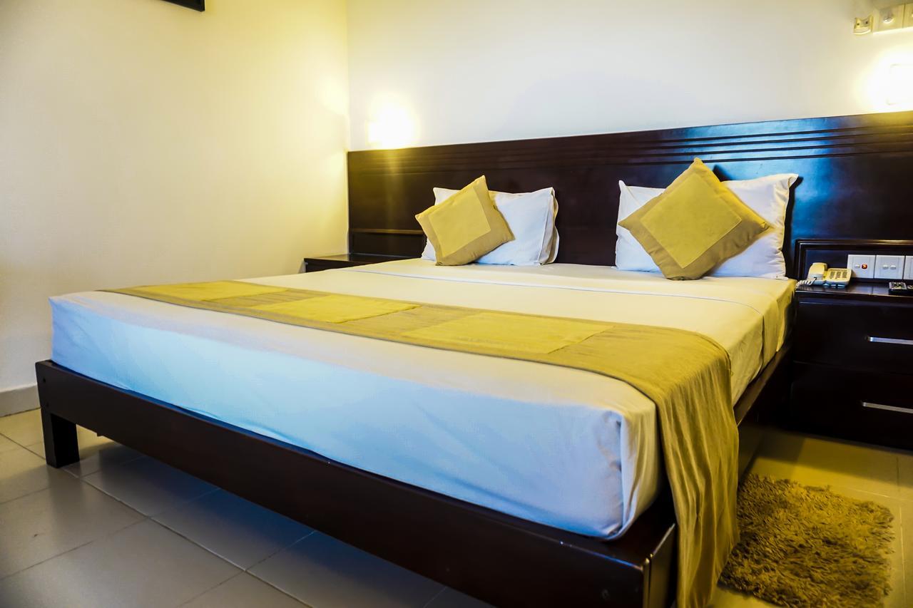 Lavendish Okrin Hotel กตรคาม ภายนอก รูปภาพ